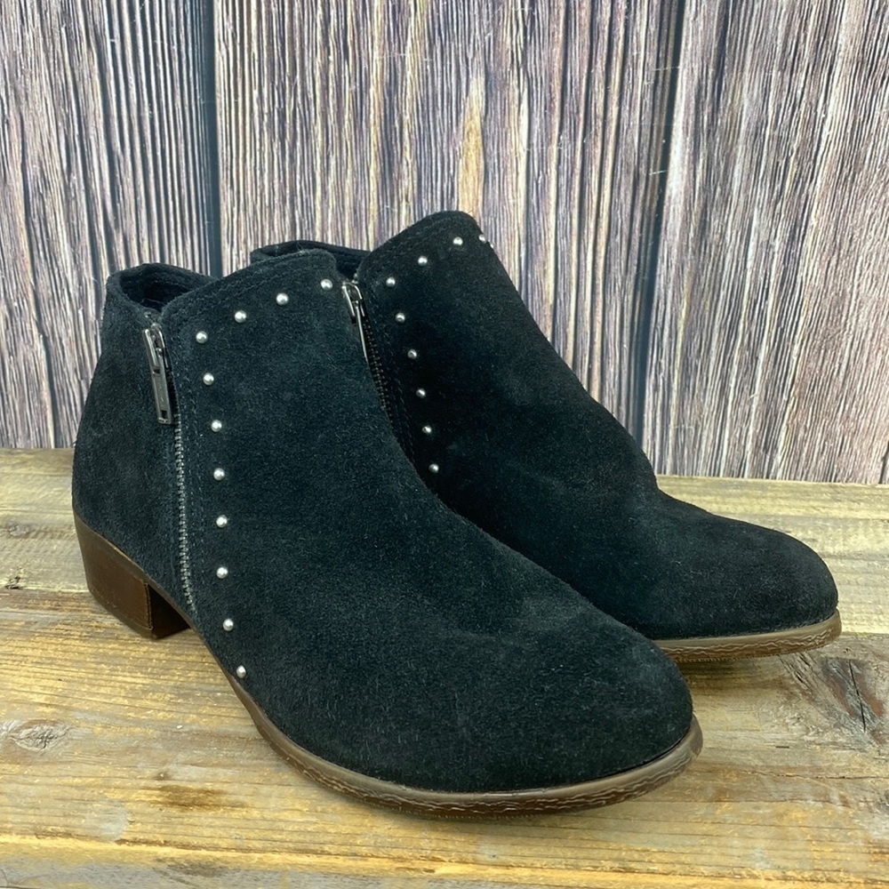 Minnietonka Black Suede Ankle Booties- Size 8